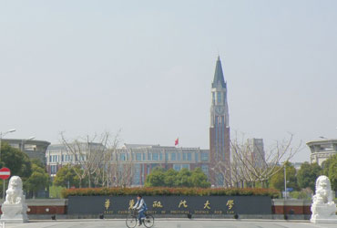 华东政法大学校园美景