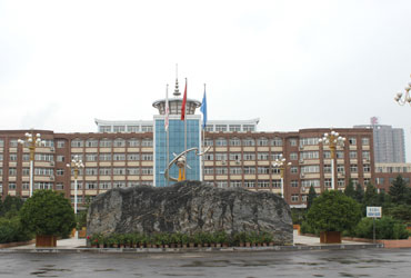 内蒙古民族大学校园美景